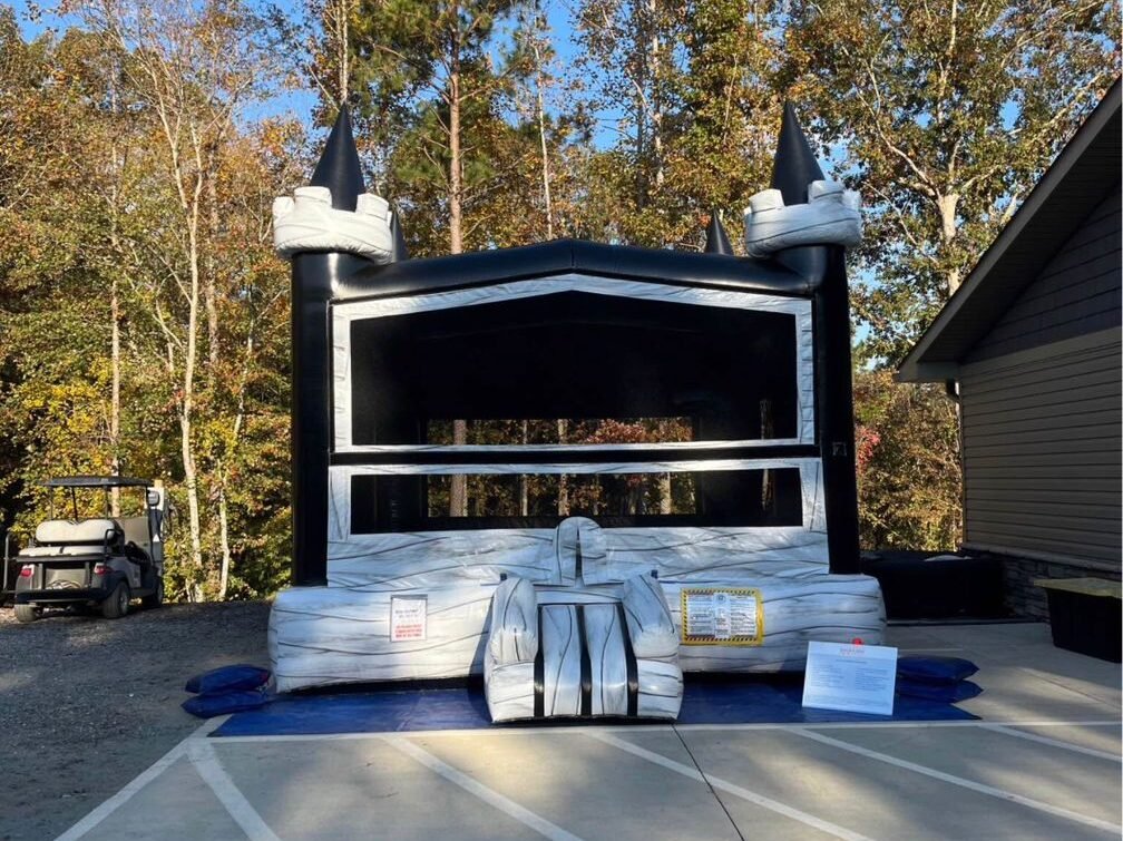 🕷️Midnight Castle Bounce House